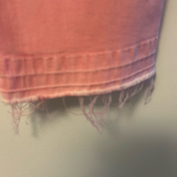 NYDJ pink capri pants size 6P. EUC - Picture 9 of 9